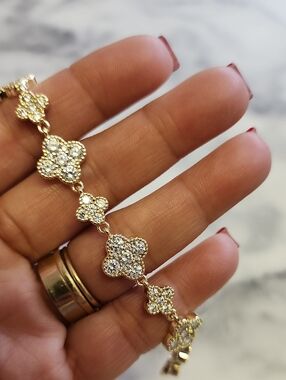 Sparkly Clovers Gold-filled Bracelet